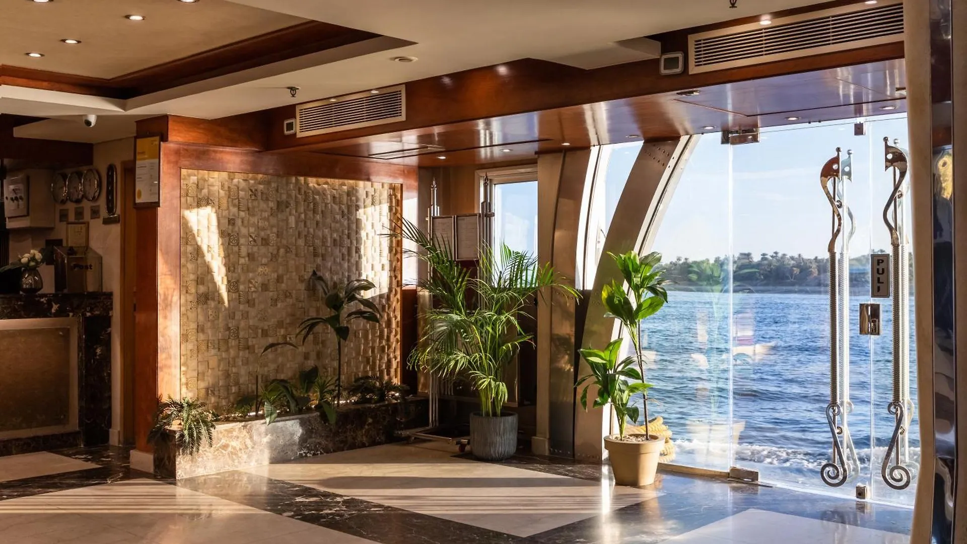 M/S Esmeralda Nile Cruise - 4 Or 7 Nights From Luxor Each Monday And 03 Nights From Aswan Each Friday 5*,