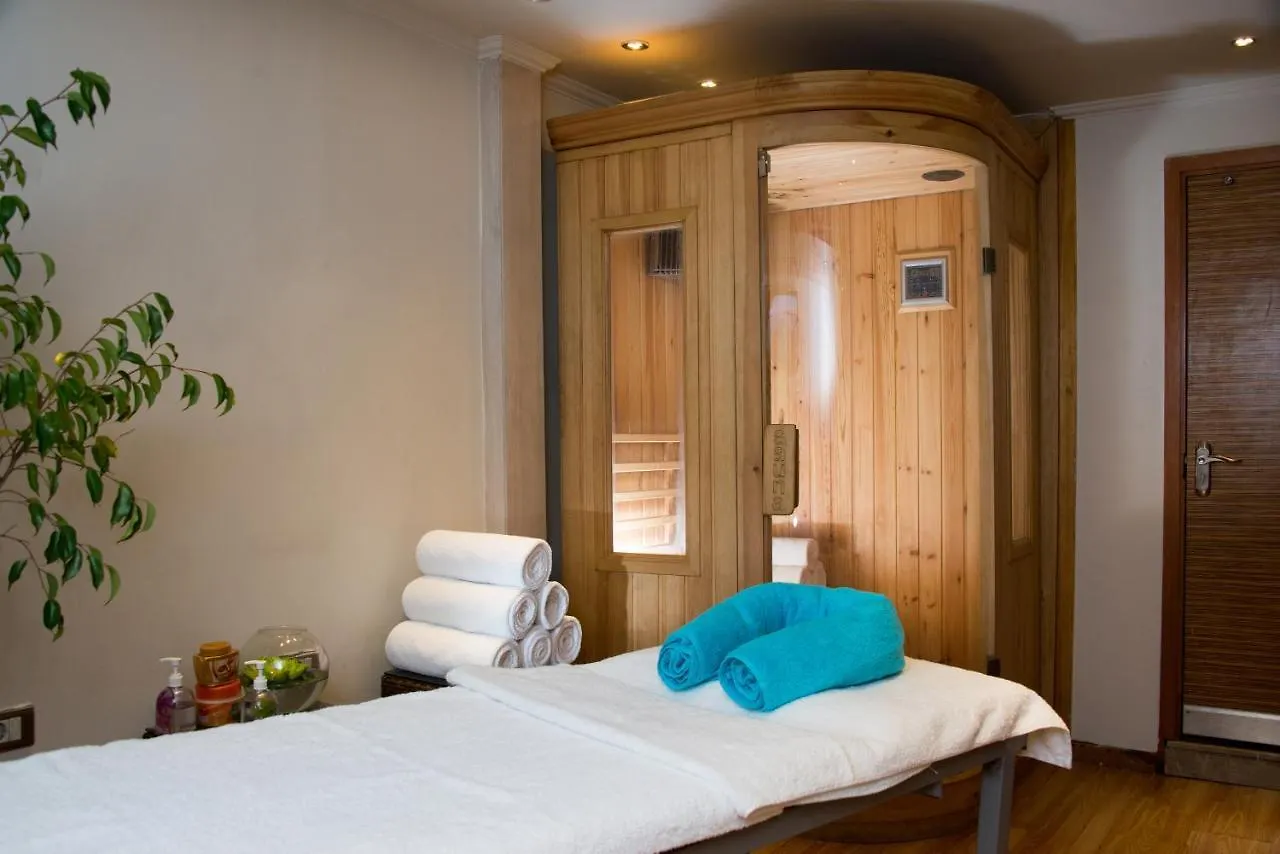 M/S Esmeralda Nile Cruise - 4 Or 7 Nights From Luxor Each Monday And 03 Nights From Aswan Each Friday 5*,