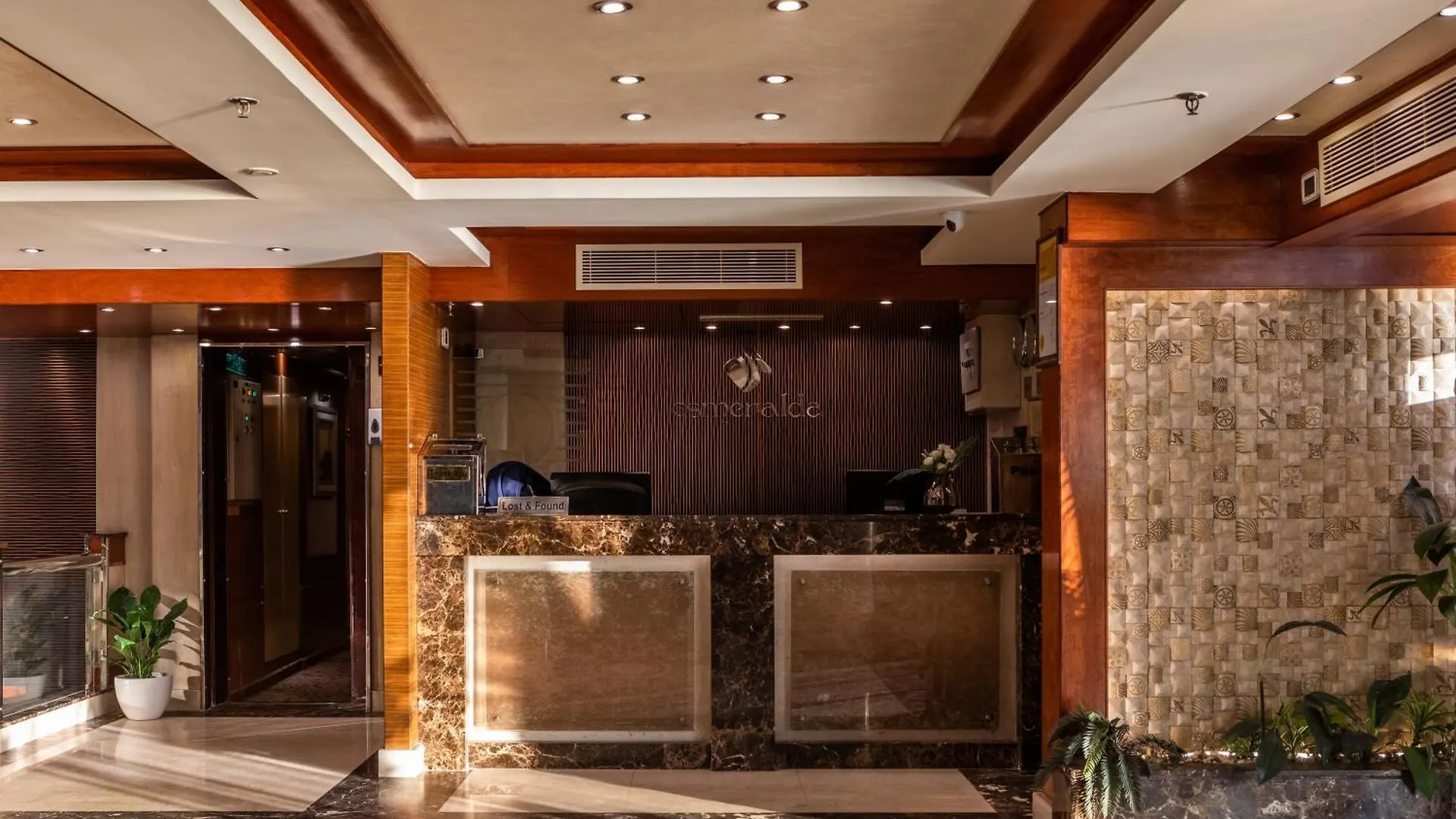 M/S Esmeralda Nile Cruise - 4 Or 7 Nights From Luxor Each Monday And 03 Nights From Aswan Each Friday 5*,  Egitto